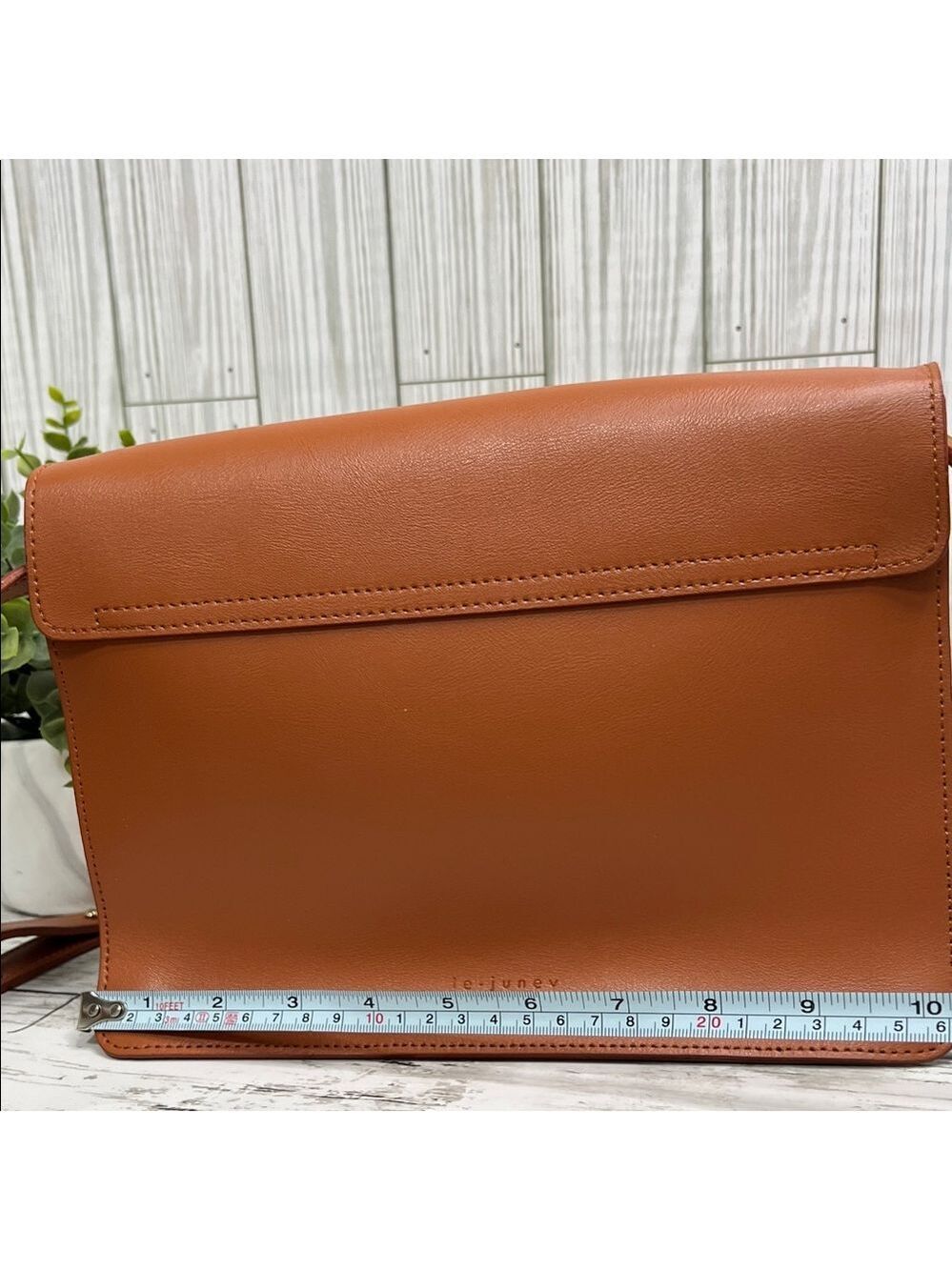 Le Junev Brown Leather Crossbody Shoulder Bag Messenger Satchel - Picture 7 of 11